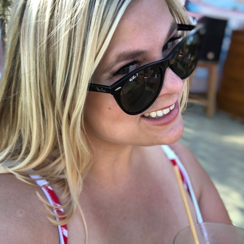 Meet your Posher, Rebecca